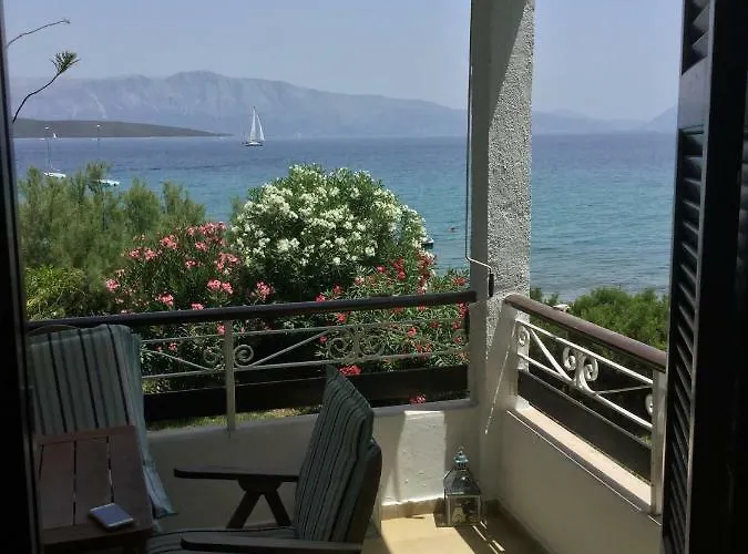 Holiday home Lefkada Beachfront Nikiana