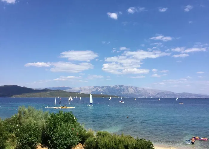 Lefkada Beachfront Hébergement de vacances *