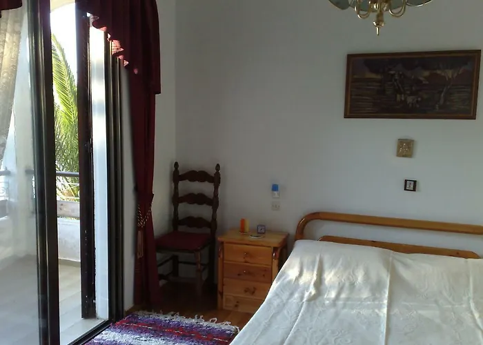 Lefkada Beachfront Holiday home