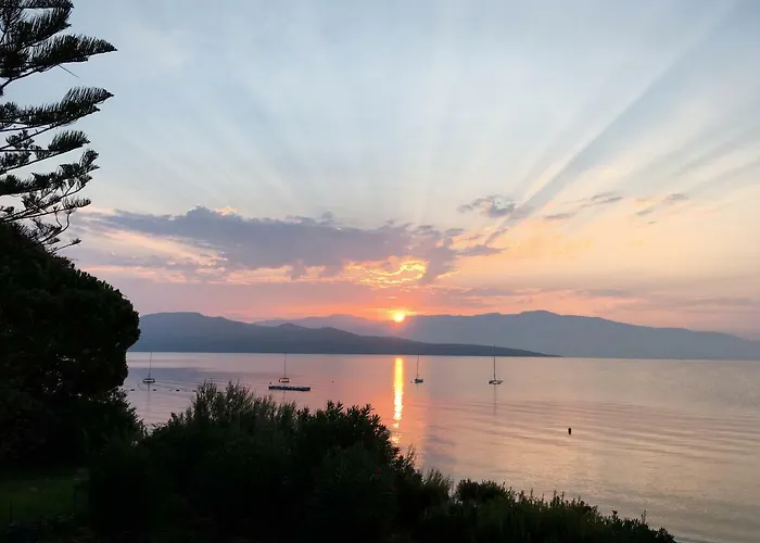 Lefkada Beachfront Holiday home *