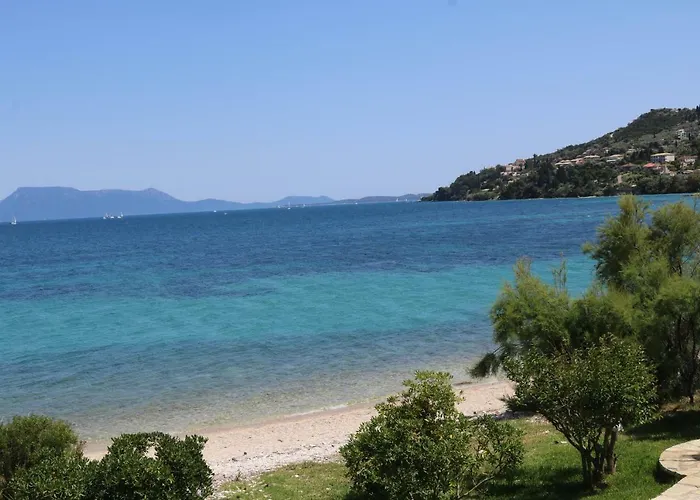 Lefkada Beachfront Hébergement de vacances Nikiana